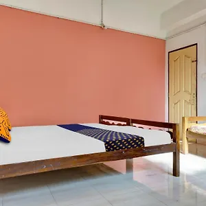 Spot On Aiwa Residency Hotel