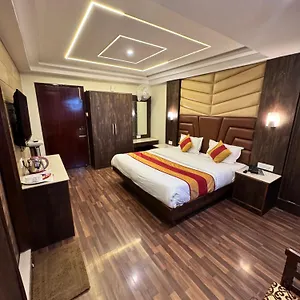 Victory And Restaurant By Gs Hospitality Hotel